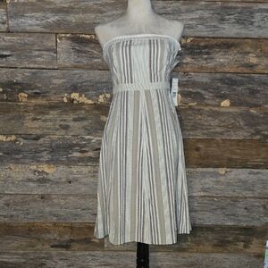 Harve Benard White and Gray Pleated Strapless Sundress